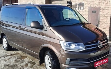 Volkswagen Caravelle T6 рестайлинг, 2016 год, 3 050 000 рублей, 2 фотография