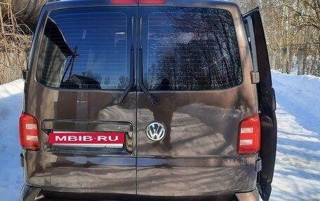 Volkswagen Caravelle T6 рестайлинг, 2016 год, 3 050 000 рублей, 11 фотография