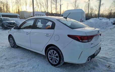 KIA Rio IV, 2021 год, 1 330 000 рублей, 4 фотография