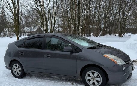 Toyota Prius, 2007 год, 600 000 рублей, 2 фотография