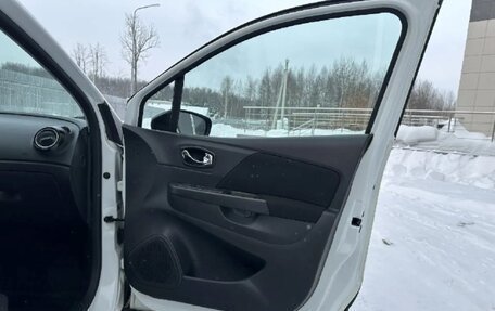 Renault Kaptur I рестайлинг, 2019 год, 850 000 рублей, 26 фотография