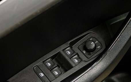 Skoda Karoq I, 2020 год, 2 199 000 рублей, 13 фотография