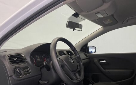 Volkswagen Polo VI (EU Market), 2015 год, 925 000 рублей, 10 фотография