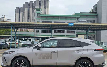 Toyota Venza, 2022 год, 4 112 000 рублей, 9 фотография