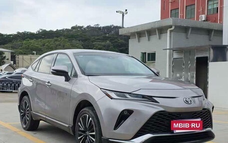 Toyota Venza, 2022 год, 4 112 000 рублей, 3 фотография