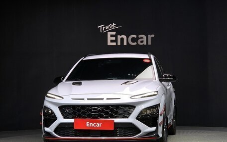 Hyundai Kona I, 2021 год, 2 300 000 рублей, 3 фотография