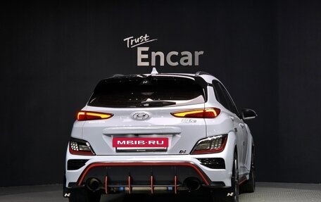 Hyundai Kona I, 2021 год, 2 300 000 рублей, 4 фотография