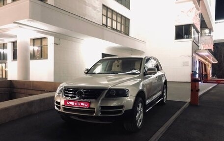 Volkswagen Touareg III, 2005 год, 895 000 рублей, 1 фотография