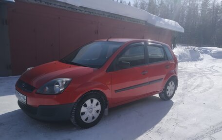 Ford Fiesta, 2006 год, 388 000 рублей, 2 фотография