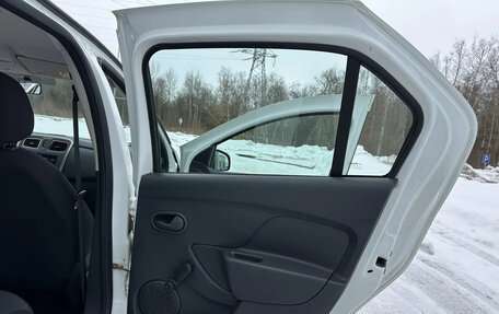 Renault Logan II, 2019 год, 730 000 рублей, 18 фотография