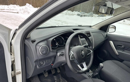 Renault Logan II, 2019 год, 730 000 рублей, 21 фотография