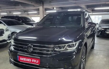 Volkswagen Tiguan II, 2022 год, 3 500 000 рублей, 3 фотография