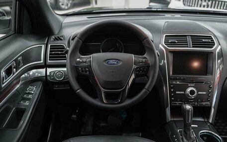 Ford Explorer VI, 2016 год, 2 090 000 рублей, 15 фотография