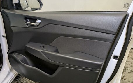 Hyundai Solaris II рестайлинг, 2021 год, 1 525 000 рублей, 23 фотография