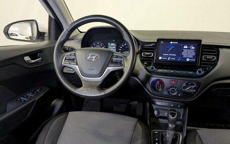 Hyundai Solaris II рестайлинг, 2021 год, 1 525 000 рублей, 28 фотография