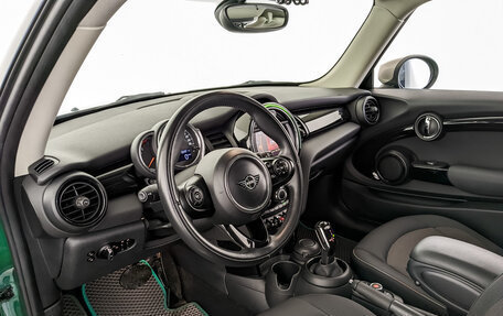 MINI Hatch, 2019 год, 1 900 000 рублей, 16 фотография