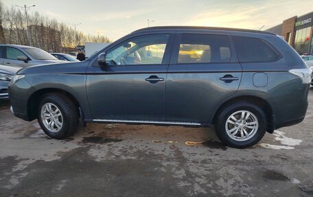 Mitsubishi Outlander III рестайлинг 3, 2013 год, 1 450 000 рублей, 4 фотография