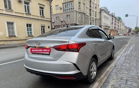 Hyundai Solaris II рестайлинг, 2022 год, 2 200 000 рублей, 4 фотография