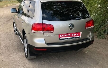 Volkswagen Touareg III, 2005 год, 895 000 рублей, 8 фотография
