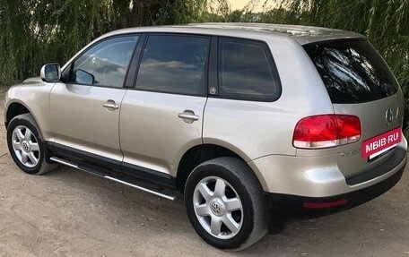 Volkswagen Touareg III, 2005 год, 895 000 рублей, 6 фотография