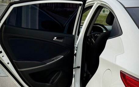 Hyundai Solaris II рестайлинг, 2014 год, 1 300 000 рублей, 22 фотография