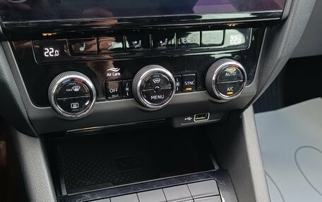 Skoda Octavia, 2018 год, 2 350 000 рублей, 21 фотография