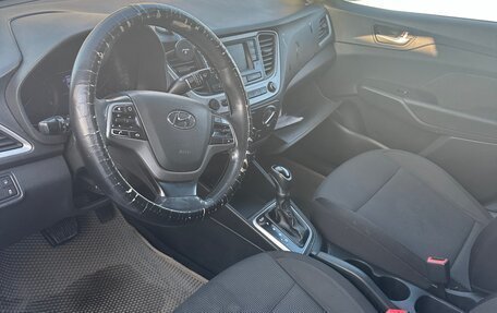 Hyundai Solaris II рестайлинг, 2018 год, 730 000 рублей, 3 фотография