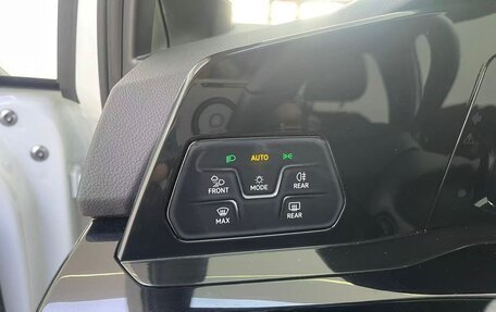 Volkswagen Golf VIII, 2022 год, 1 730 000 рублей, 8 фотография