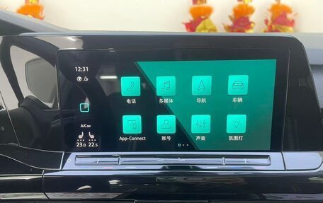 Volkswagen Golf VIII, 2022 год, 1 730 000 рублей, 10 фотография