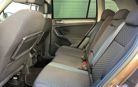 Volkswagen Tiguan II, 2019 год, 2 549 000 рублей, 11 фотография