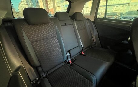 Volkswagen Tiguan II, 2019 год, 2 549 000 рублей, 12 фотография