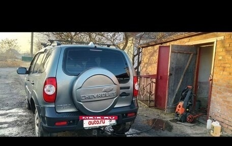 Chevrolet Niva I рестайлинг, 2011 год, 500 000 рублей, 4 фотография