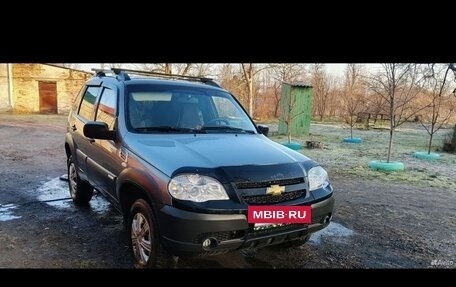 Chevrolet Niva I рестайлинг, 2011 год, 500 000 рублей, 3 фотография
