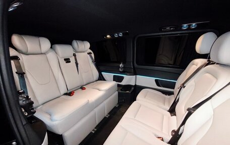 Mercedes-Benz V-Класс, 2019 год, 5 500 000 рублей, 6 фотография