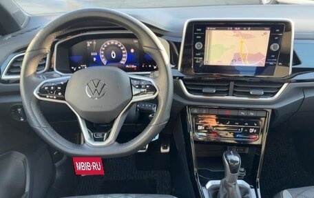 Volkswagen T-Roc I, 2023 год, 1 838 000 рублей, 7 фотография