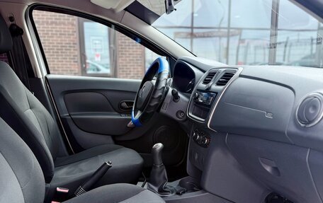 Renault Logan II, 2016 год, 749 990 рублей, 11 фотография