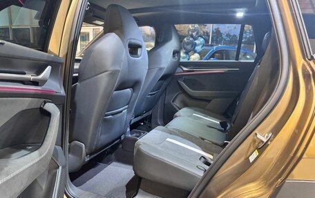 Skoda Kodiaq, 2025 год, 6 399 000 рублей, 18 фотография