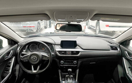 Mazda 6, 2018 год, 1 950 000 рублей, 17 фотография