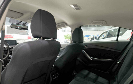 Mazda 6, 2018 год, 1 950 000 рублей, 15 фотография