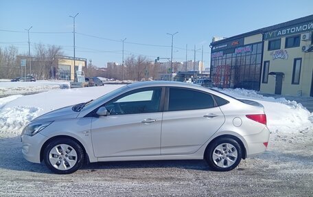 Hyundai Solaris II рестайлинг, 2016 год, 990 000 рублей, 2 фотография