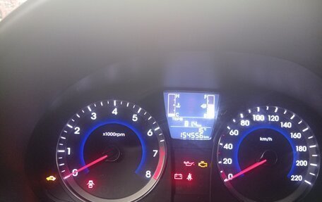 Hyundai Solaris II рестайлинг, 2016 год, 990 000 рублей, 8 фотография