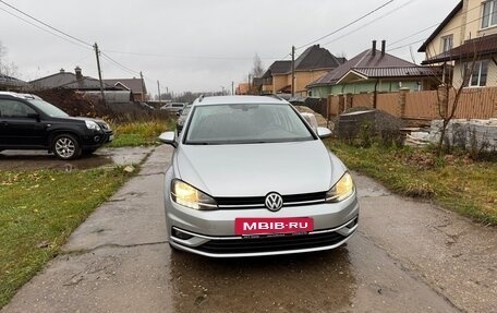 Volkswagen Golf VII, 2020 год, 1 850 000 рублей, 2 фотография