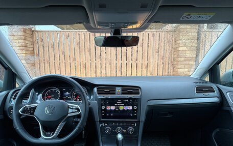 Volkswagen Golf VII, 2020 год, 1 850 000 рублей, 7 фотография