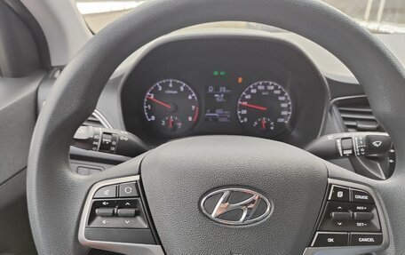 Hyundai Solaris II рестайлинг, 2019 год, 1 450 000 рублей, 7 фотография