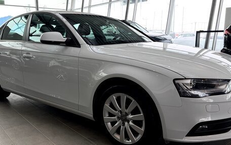 Audi A4, 2015 год, 1 965 000 рублей, 9 фотография