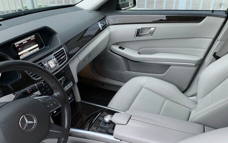 Mercedes-Benz E-Класс, 2013 год, 1 400 000 рублей, 10 фотография