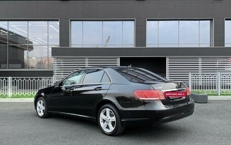 Mercedes-Benz E-Класс, 2013 год, 1 400 000 рублей, 3 фотография