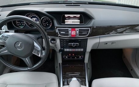 Mercedes-Benz E-Класс, 2013 год, 1 400 000 рублей, 11 фотография