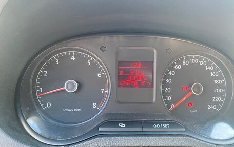 Volkswagen Polo VI (EU Market), 2011 год, 650 000 рублей, 17 фотография