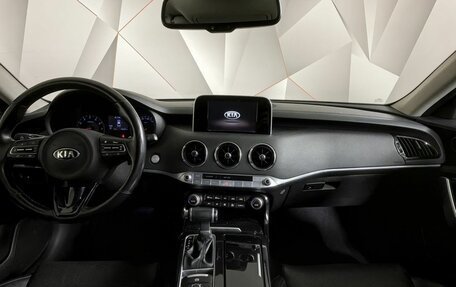 KIA Stinger I, 2018 год, 1 870 000 рублей, 14 фотография